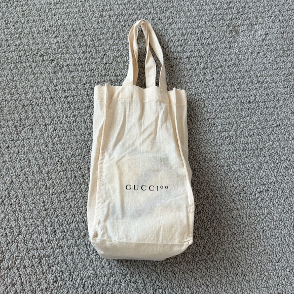 Gucci Brown and Green Key Chain with Iconic Design - Picture 6 of 15